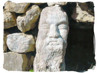 notre_village_minerve_sculpture